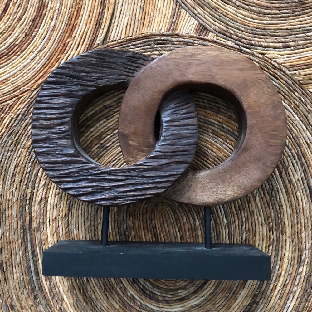 Hobby Lobby wooden interlocking circles decor